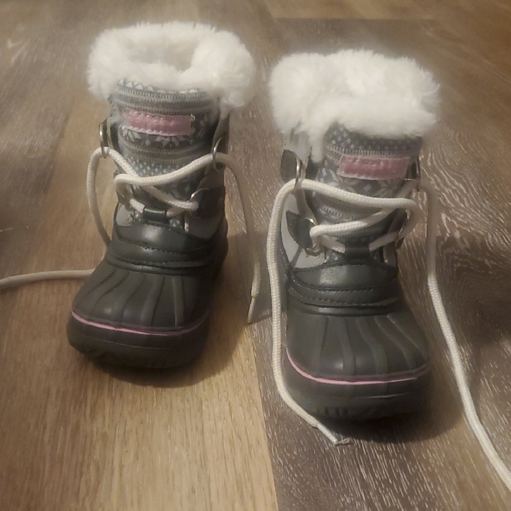 Kids Winter Boots Girls 7C - Gray with White Fur Trim